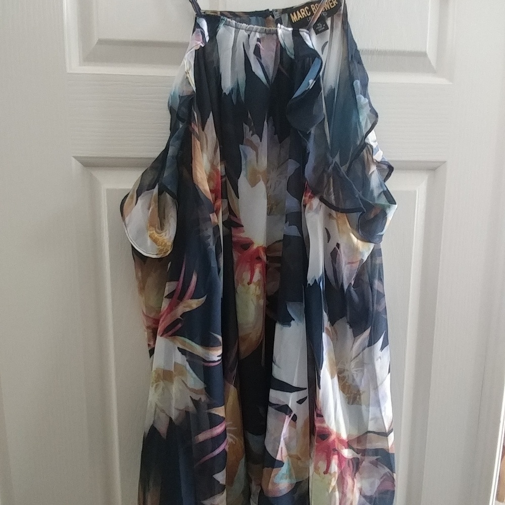Marc Bouwer unlimited cold shoulder top